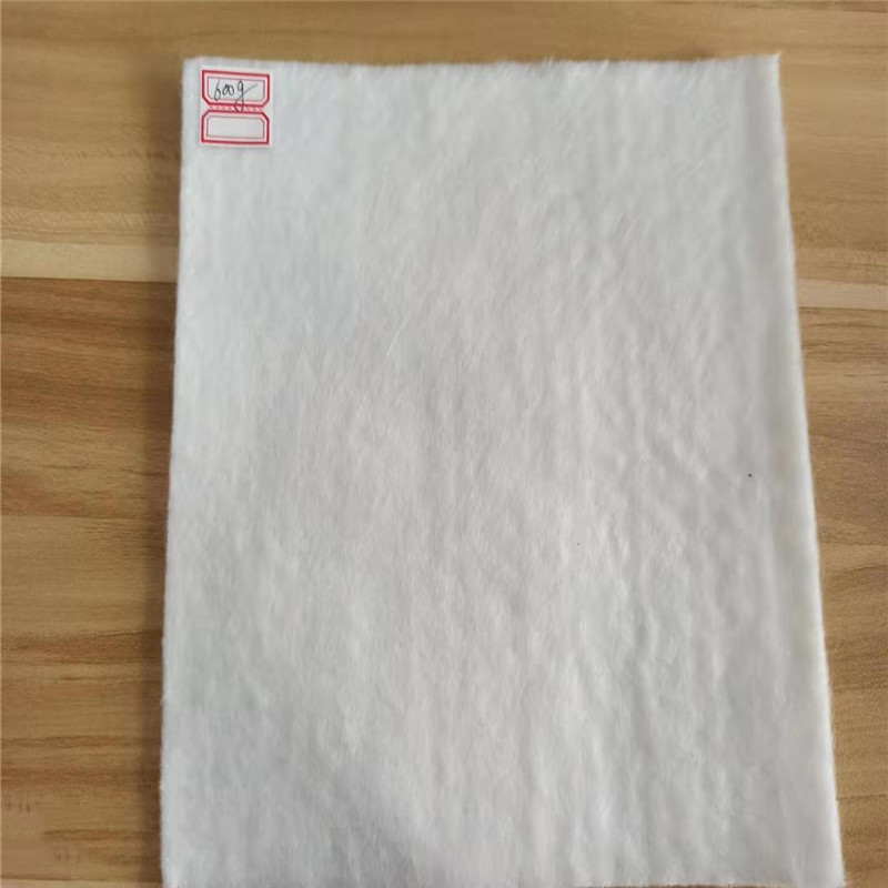 08mm沼气池黑膜生产